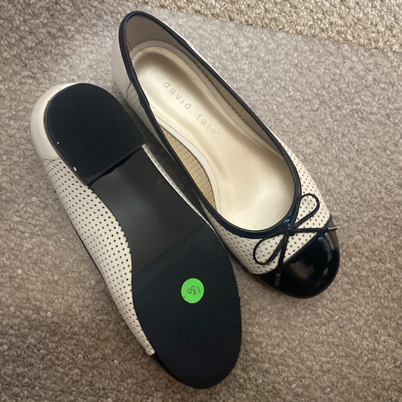 David Tate Black White Perforated Flats - Picture 2 of 2